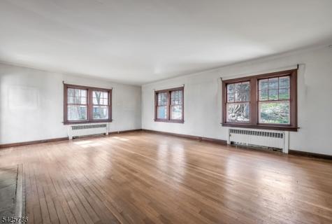 342 Hillcrest Road Ridgewood Village NJ 07450