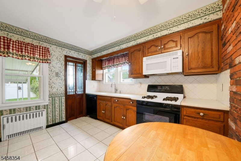 972 Arnet Avenue Union NJ 07083