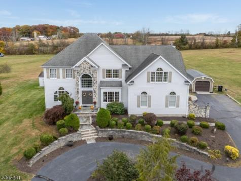 7 Maple Springs Road Alexandria NJ 08867