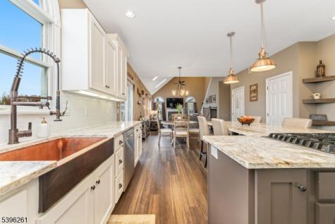 7 Maple Springs Road Alexandria NJ 08867