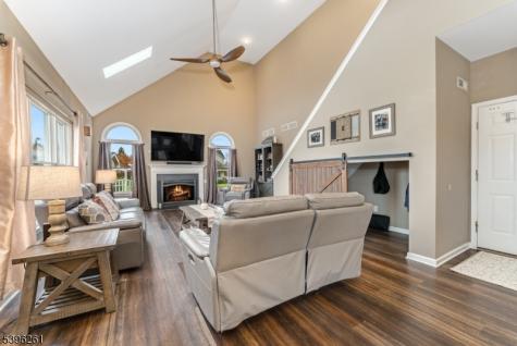 7 Maple Springs Road Alexandria NJ 08867