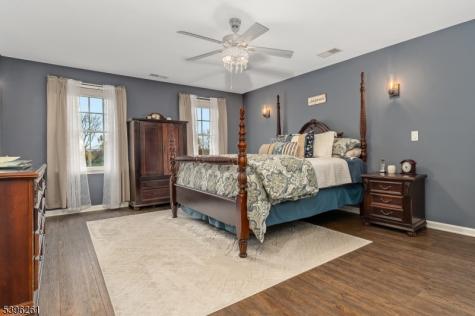 7 Maple Springs Road Alexandria NJ 08867