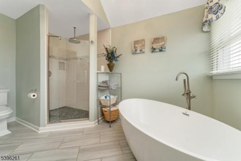 7 Maple Springs Road Alexandria NJ 08867