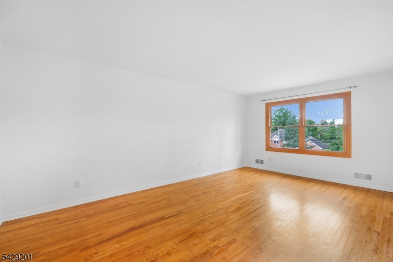 14 Mountain Avenue Warren NJ 07059