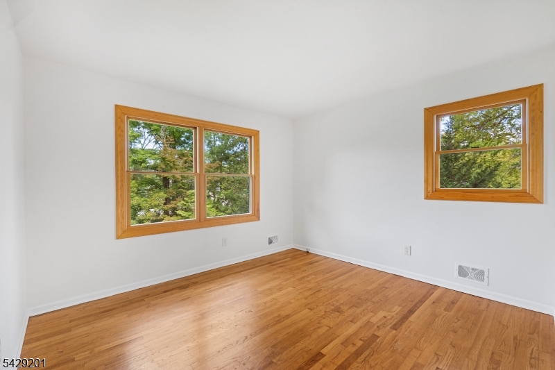 14 Mountain Avenue Warren NJ 07059