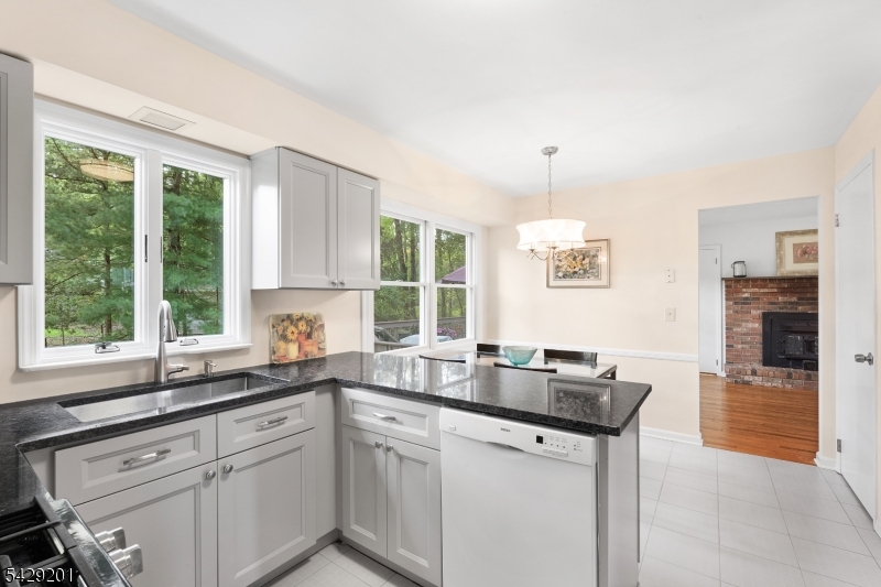 14 Mountain Avenue Warren NJ 07059