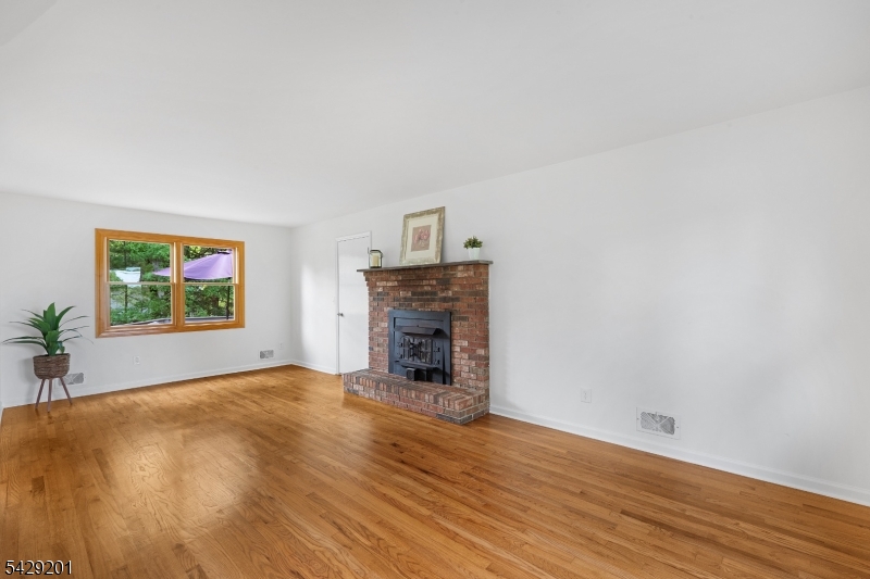 14 Mountain Avenue Warren NJ 07059