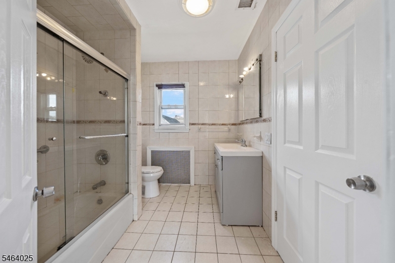 704 W Lake Avenue Rahway NJ 07065