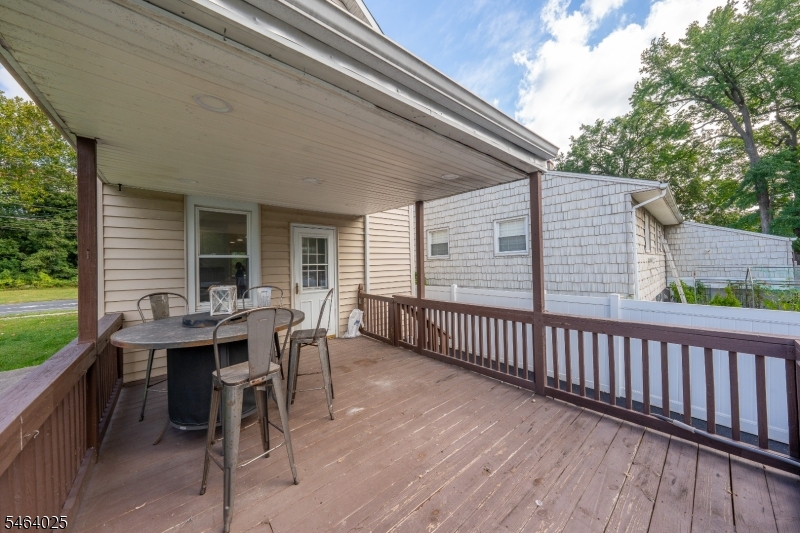 704 W Lake Avenue Rahway NJ 07065