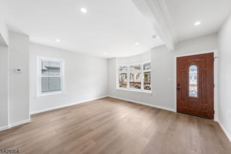 55 Kenmore Avenue Newark NJ 07106
