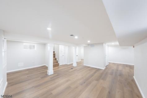 55 Kenmore Avenue Newark NJ 07106