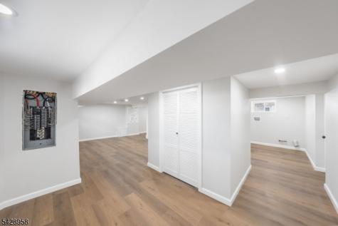 55 Kenmore Avenue Newark NJ 07106