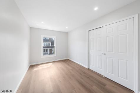 55 Kenmore Avenue Newark NJ 07106
