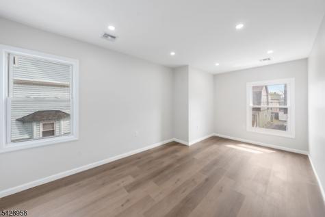 55 Kenmore Avenue Newark NJ 07106