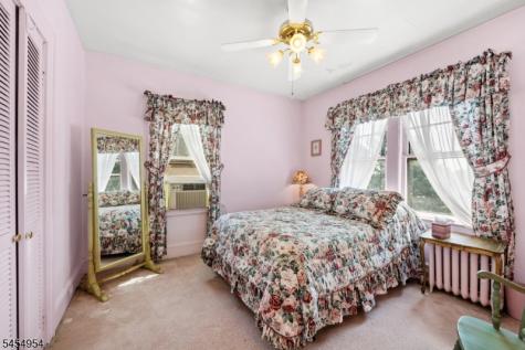20 Woodside Terrace West Orange NJ 07052