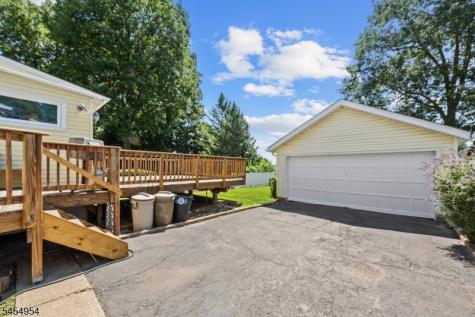 20 Woodside Terrace West Orange NJ 07052