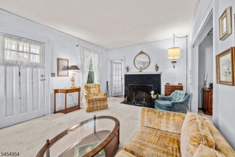 20 Woodside Terrace West Orange NJ 07052