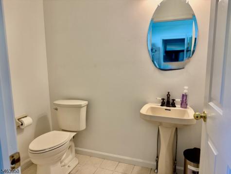 126 Iron Wolf Road Greenwich NJ 08886