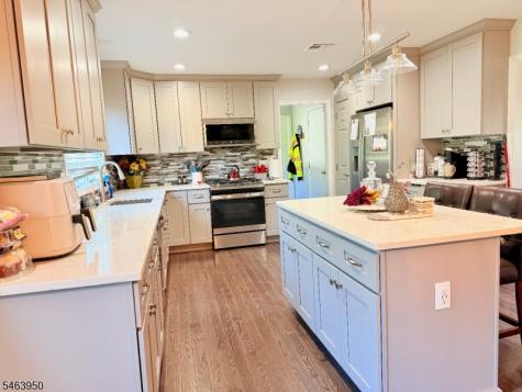126 Iron Wolf Road Greenwich NJ 08886