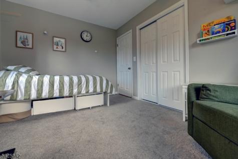 4 Birch Drive E Vernon NJ 07422