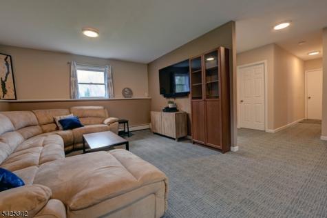 4 Birch Drive E Vernon NJ 07422