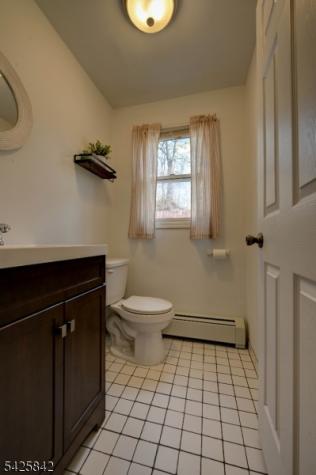 4 Birch Drive E Vernon NJ 07422