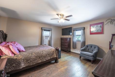 988 Wootton Street Boonton NJ 07005