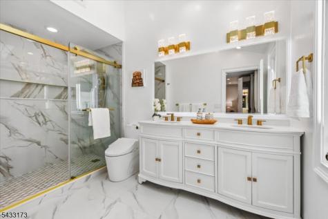 5 Sylvan Drive Bridgewater NJ 08807