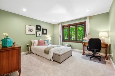 5 Sylvan Drive Bridgewater NJ 08807