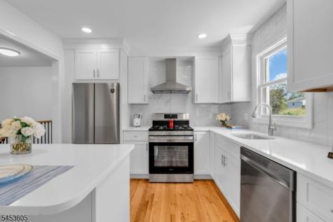 16 Alden Terrace Mount Olive NJ 07836