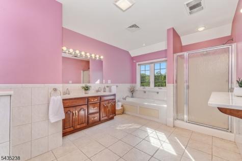 413 N Prospect Street Lopatcong NJ 08865