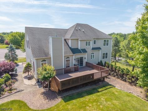 413 N Prospect Street Lopatcong NJ 08865
