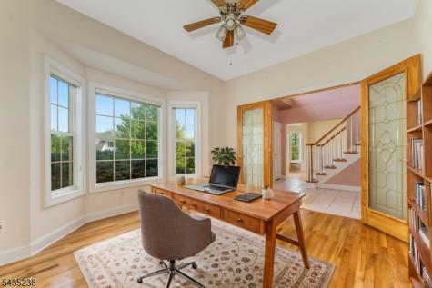 413 N Prospect Street Lopatcong NJ 08865
