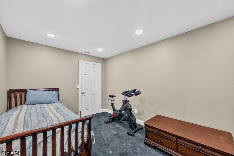 22 Jarombek Drive Montville NJ 07082
