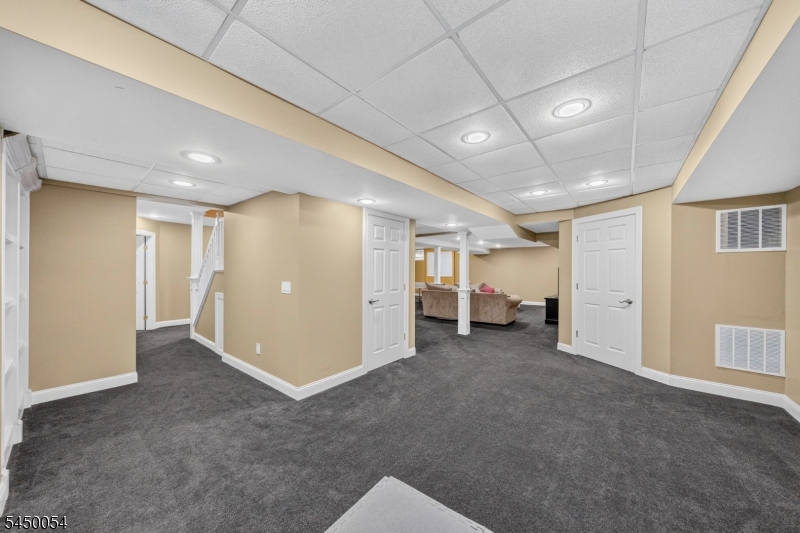 22 Jarombek Drive Montville NJ 07082