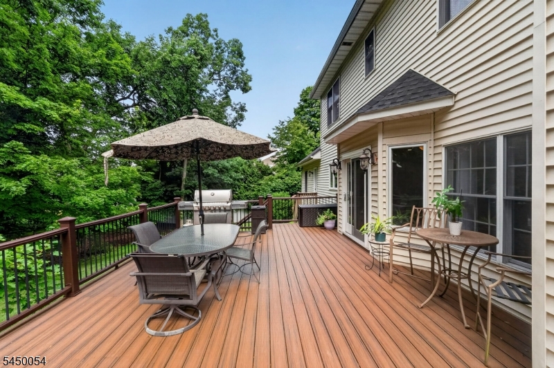 22 Jarombek Drive Montville NJ 07082