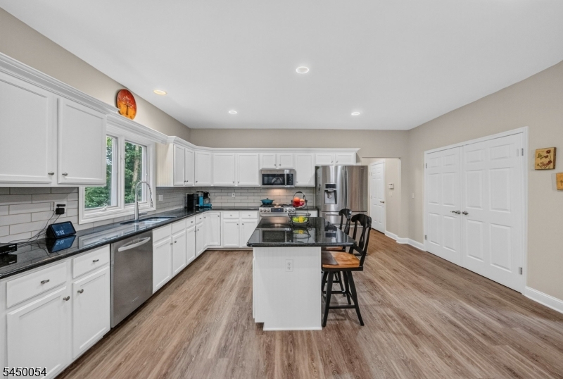 22 Jarombek Drive Montville NJ 07082