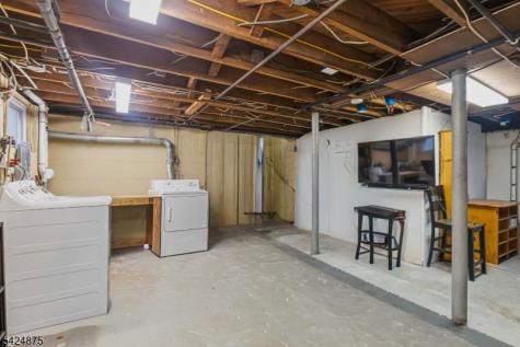636 Roosevelt Street Westfield NJ 07090
