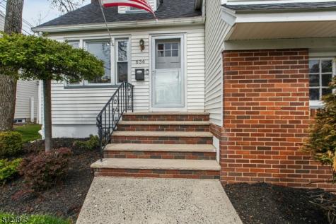 636 Roosevelt Street Westfield NJ 07090