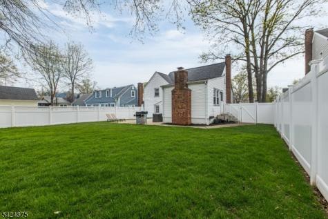 636 Roosevelt Street Westfield NJ 07090