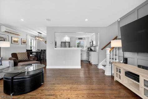 636 Roosevelt Street Westfield NJ 07090