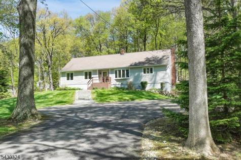 90 Russling Road Independence NJ 07840