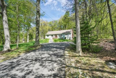 90 Russling Road Independence NJ 07840