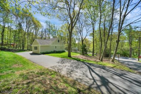 90 Russling Road Independence NJ 07840