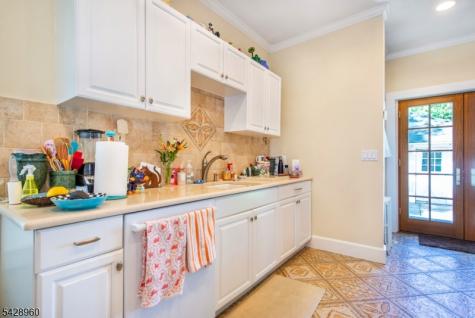 229 Tremont Avenue City Of Orange NJ 07050