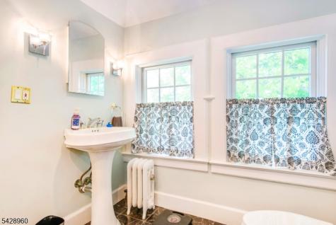 229 Tremont Avenue City Of Orange NJ 07050