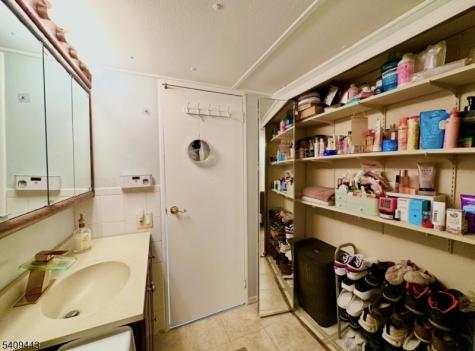 26 Dalbert Street Carteret NJ 07008