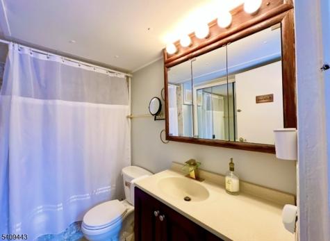 26 Dalbert Street Carteret NJ 07008