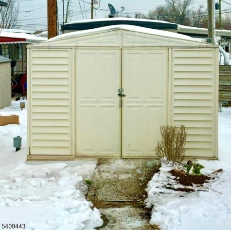 26 Dalbert Street Carteret NJ 07008