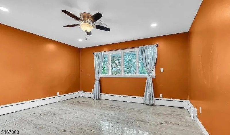 585 Noe Avenue Woodbridge NJ 07095